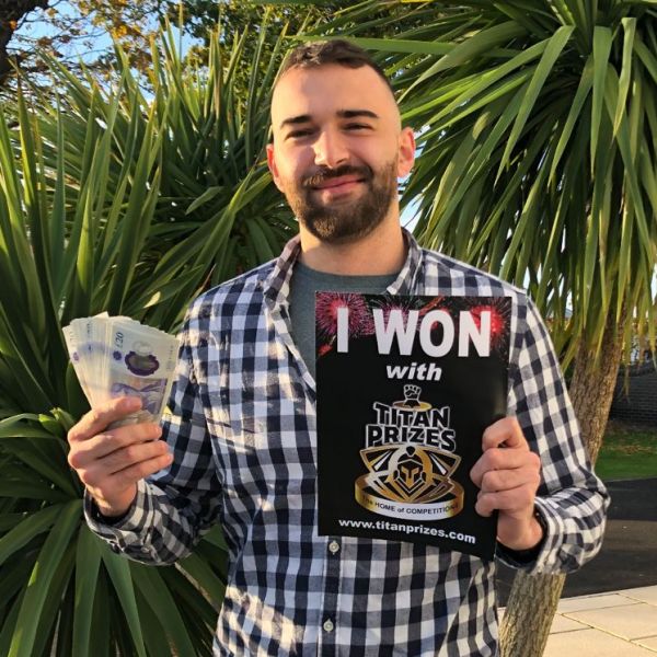 danny-baxter-cash-winner.jpg – Titan Prizes