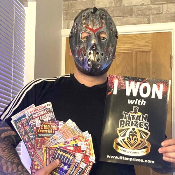 michael-hargrave-scratch-card-winner-600x600-1.jpg – Titan Prizes